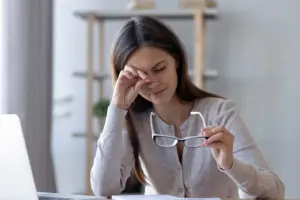 Cuidados e hábitos essenciais para a saúde dos olhos