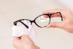 7 Cuidados para que seus óculos durem mais